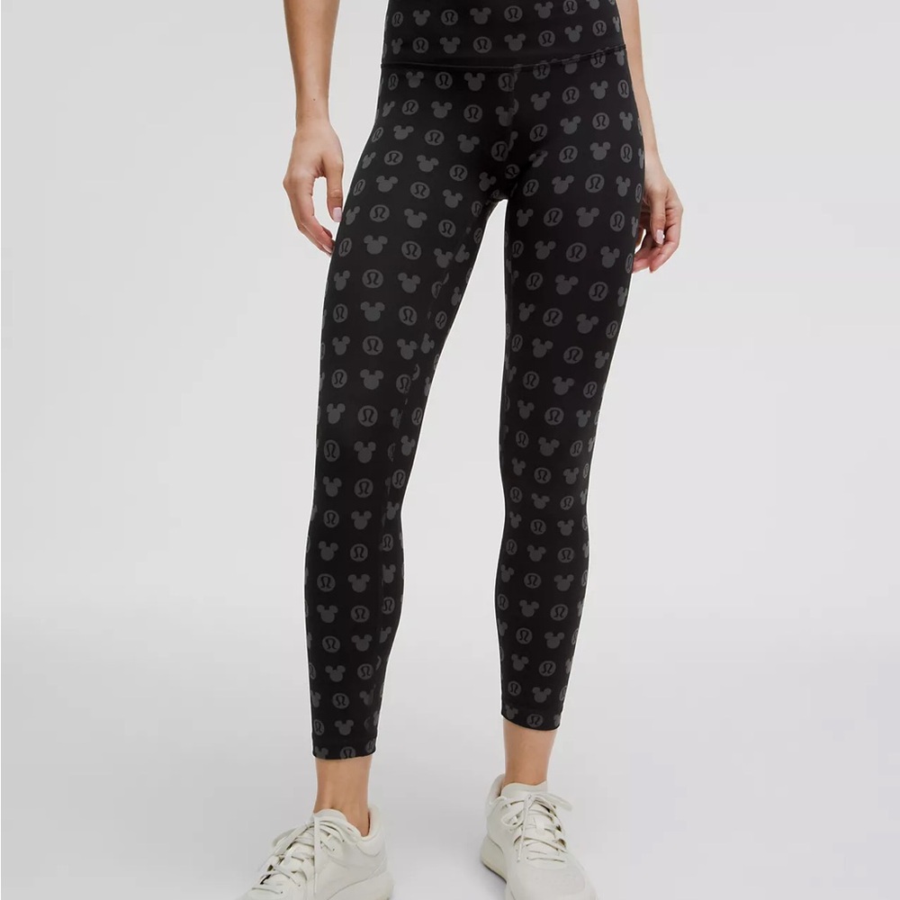 NWT sz 6 DISNEY x lululemon Wunder Train leggings
